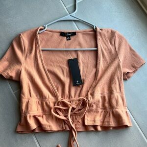 TAG STILL ON lulus tie front crop top